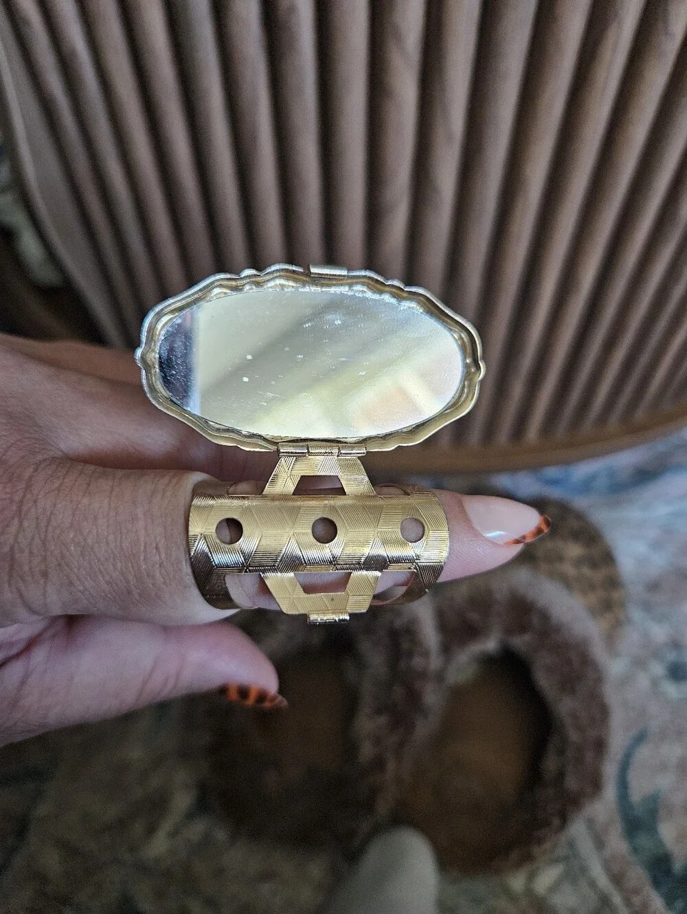 Vintage Lipstick Holder/Mirror with Victorian couple
